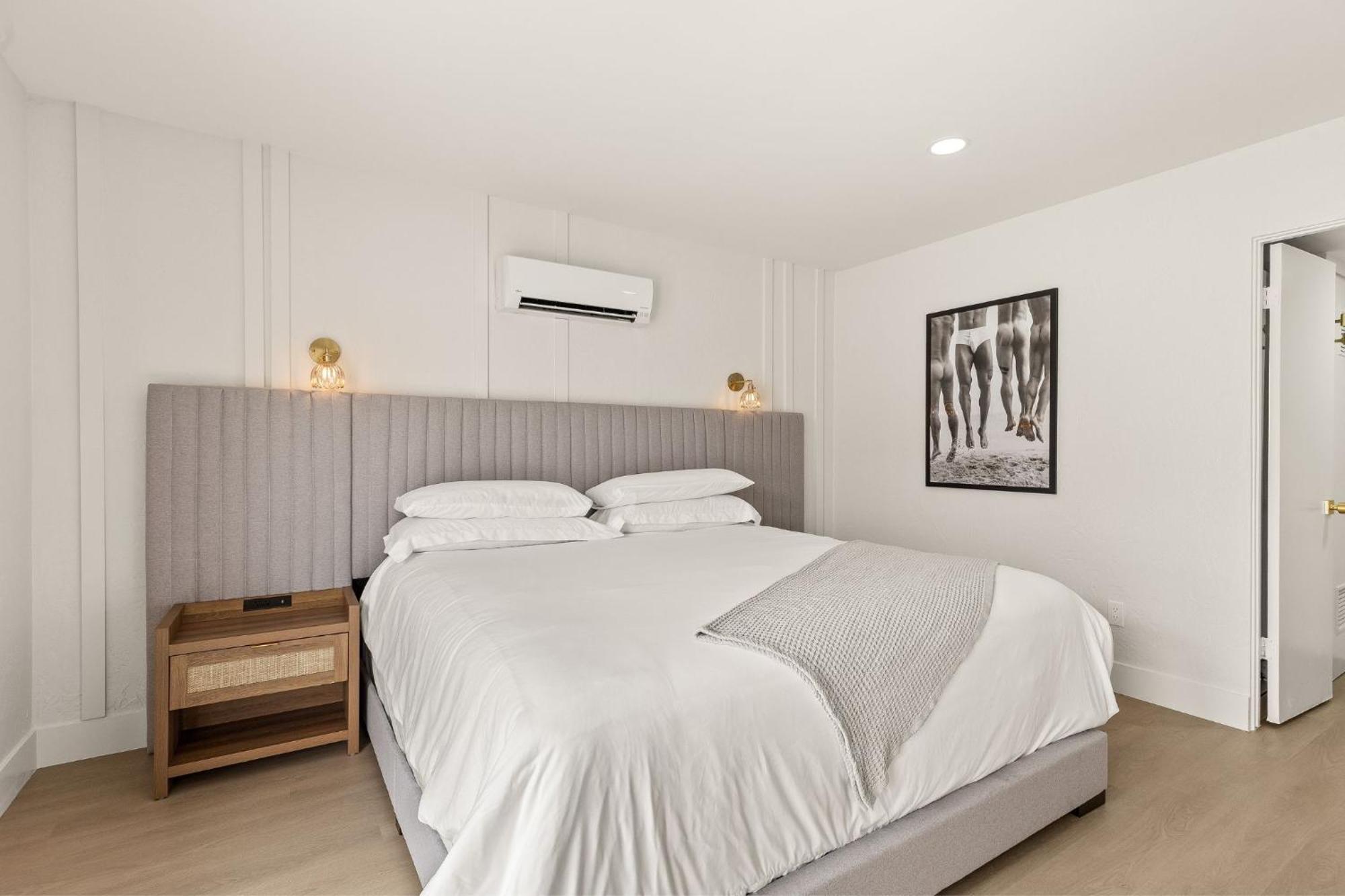 Casa Oliver Hotel & Resort - A Men'S Clothing Optional Resort In Palm Springs Extérieur photo