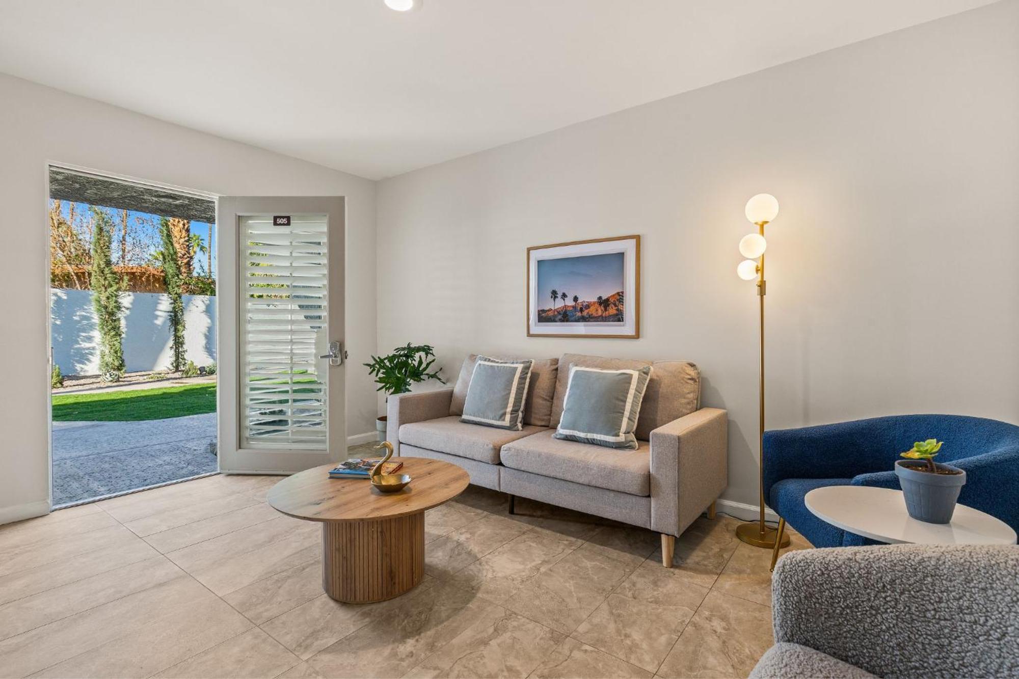 Casa Oliver Hotel & Resort - A Men'S Clothing Optional Resort In Palm Springs Extérieur photo