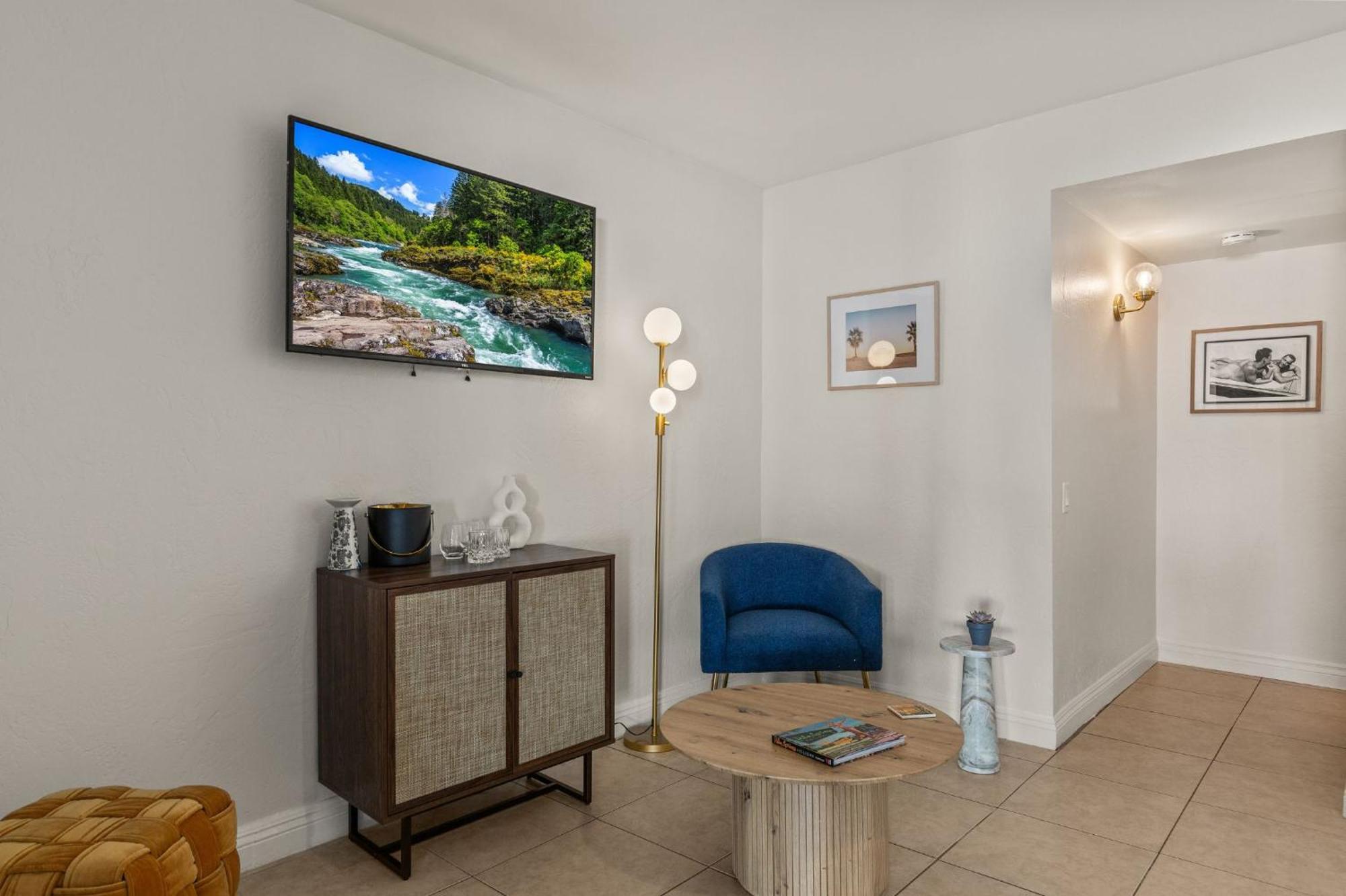 Casa Oliver Hotel & Resort - A Men'S Clothing Optional Resort In Palm Springs Extérieur photo