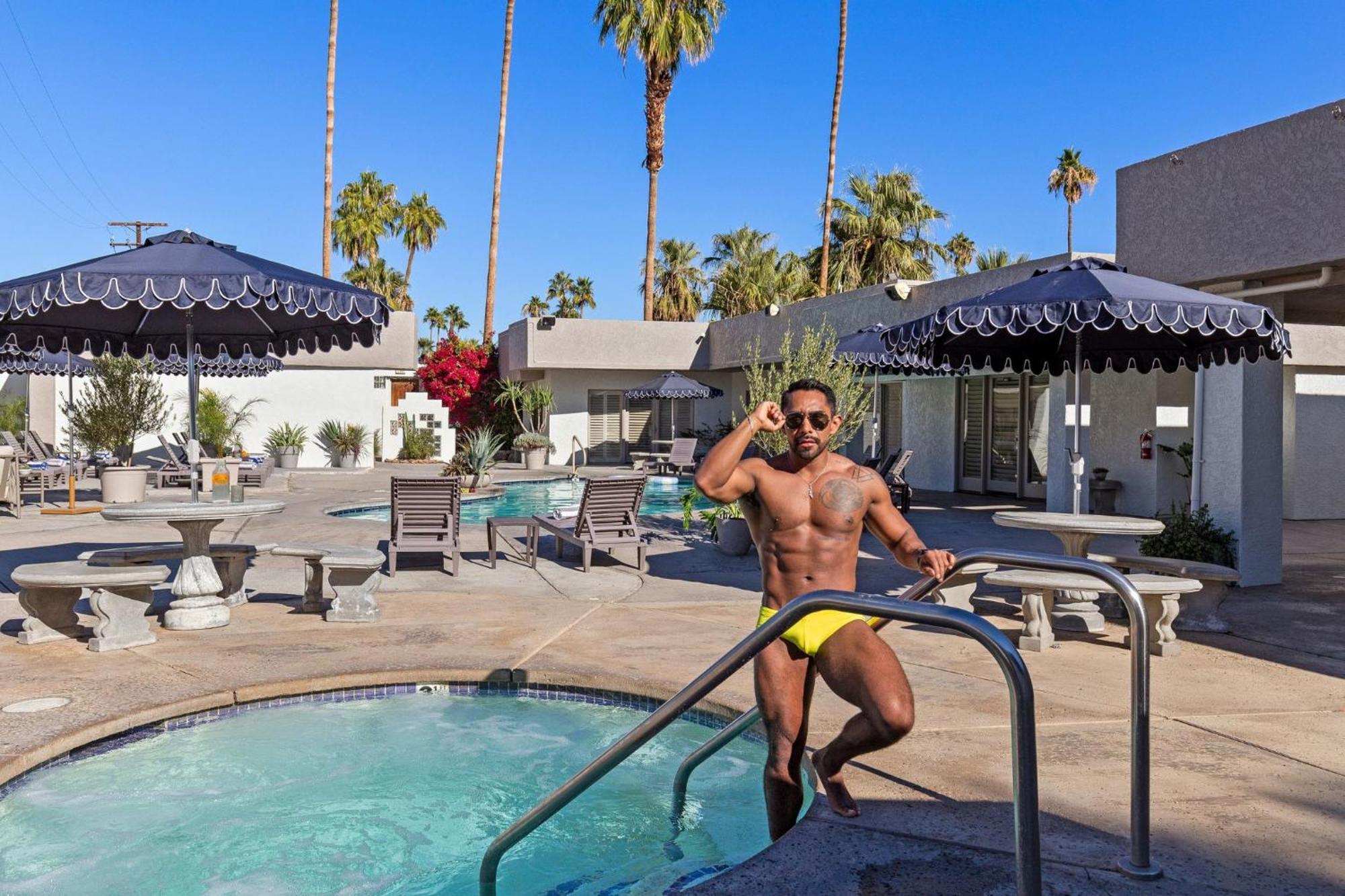 Casa Oliver Hotel & Resort - A Men'S Clothing Optional Resort In Palm Springs Extérieur photo