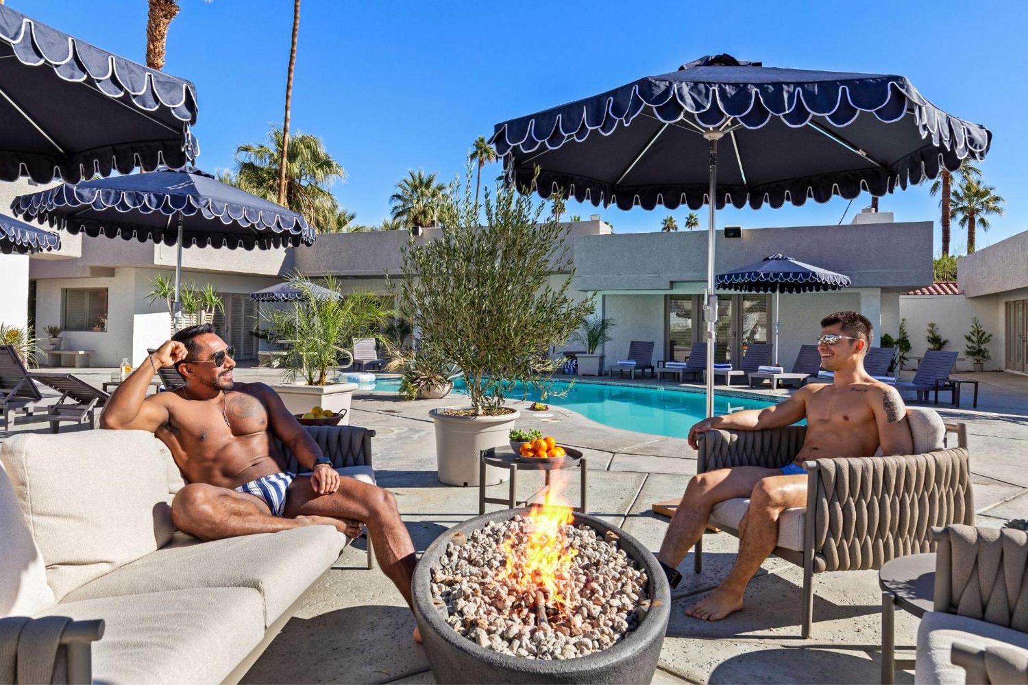 Casa Oliver Hotel & Resort - A Men'S Clothing Optional Resort In Palm Springs Extérieur photo