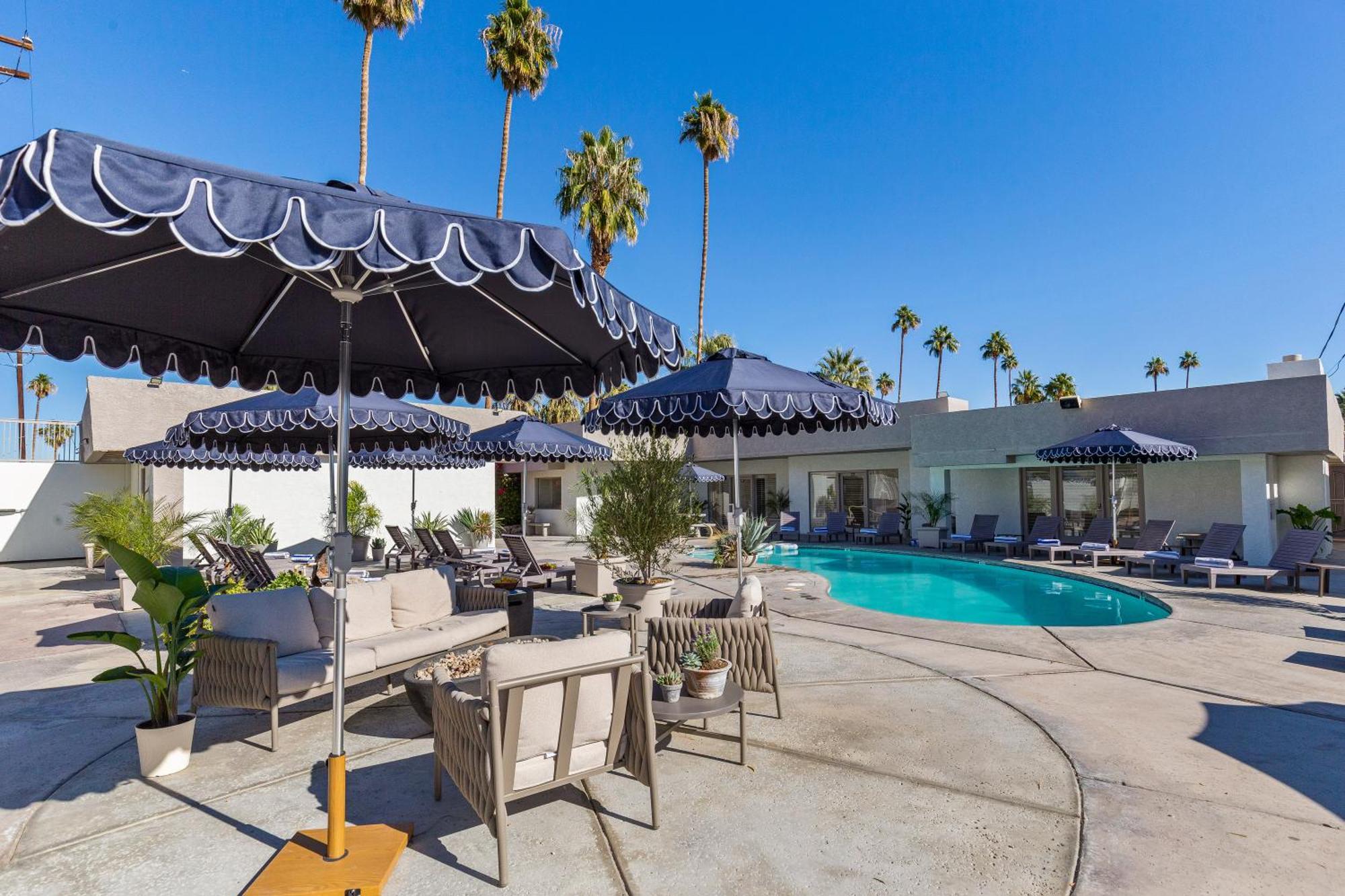 Casa Oliver Hotel & Resort - A Men'S Clothing Optional Resort In Palm Springs Extérieur photo